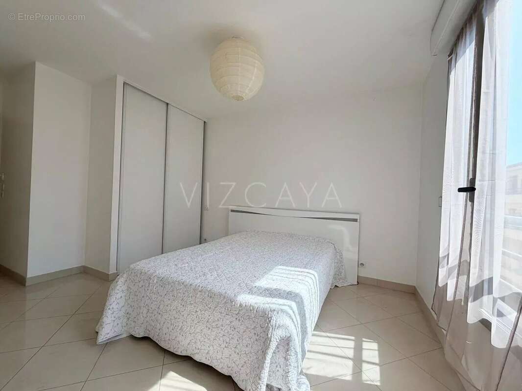 Appartement moderne de 3 pièces au centre d’Antibes - photo 10
