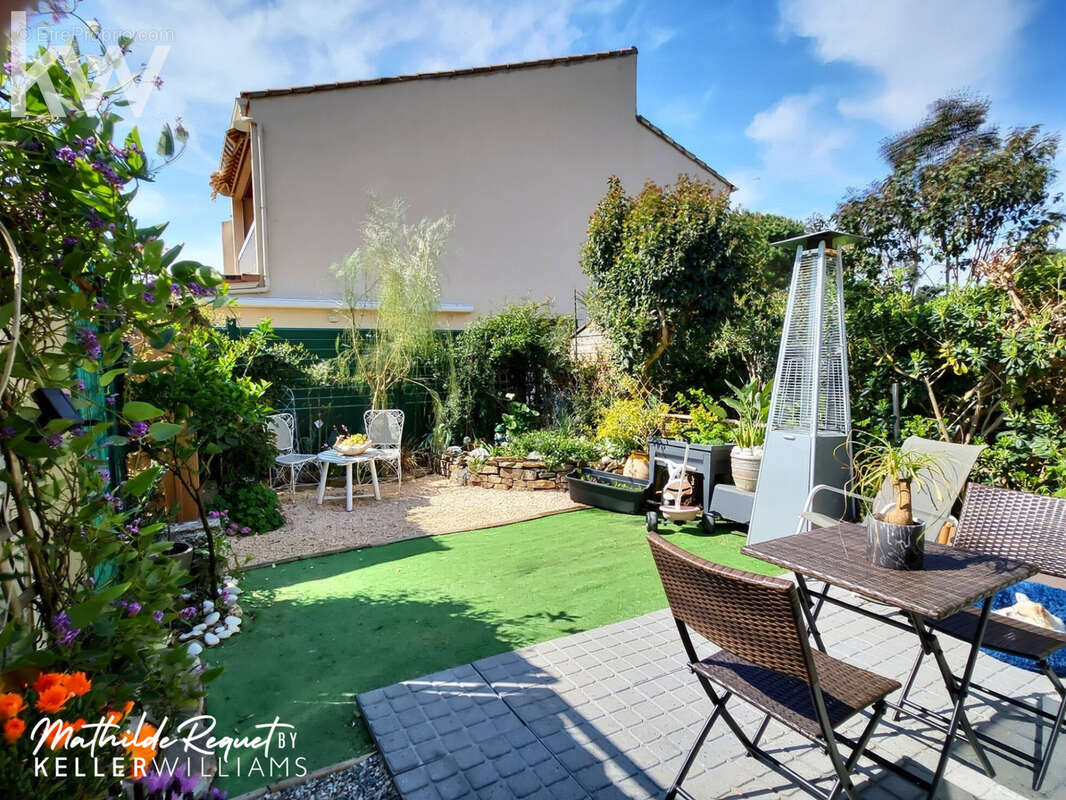 Appartement à BORMES-LES-MIMOSAS