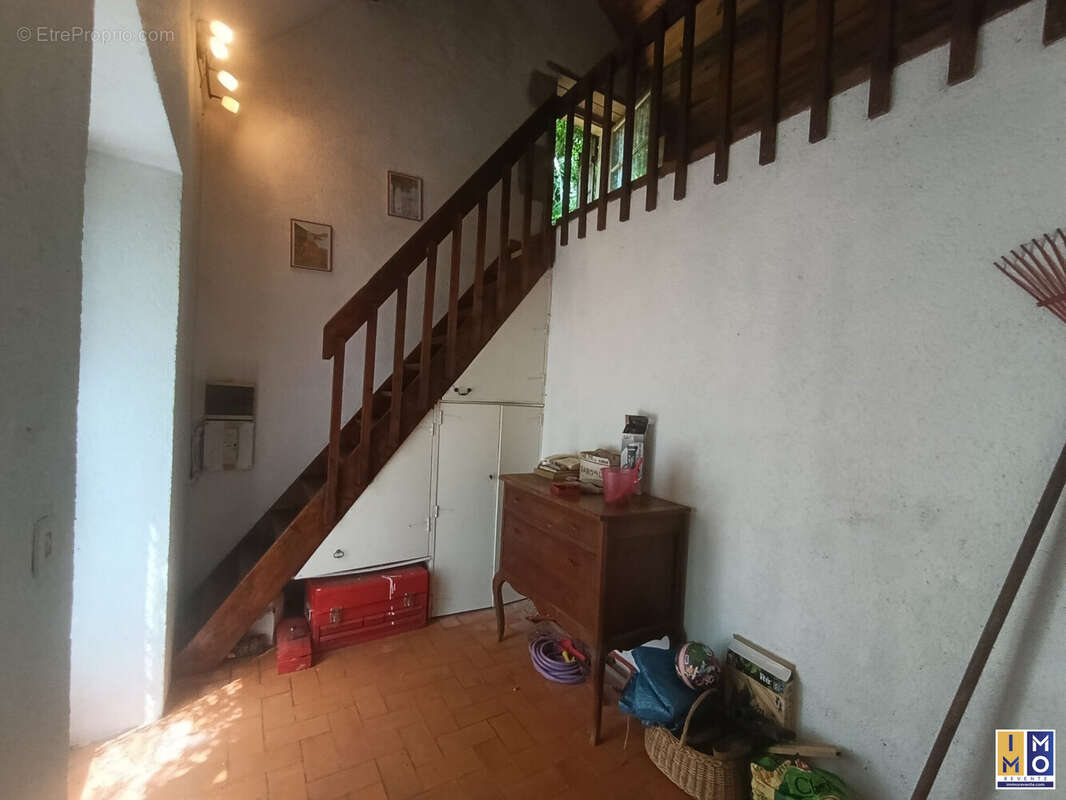 Maison 67 m² à Gron  - photo 3
