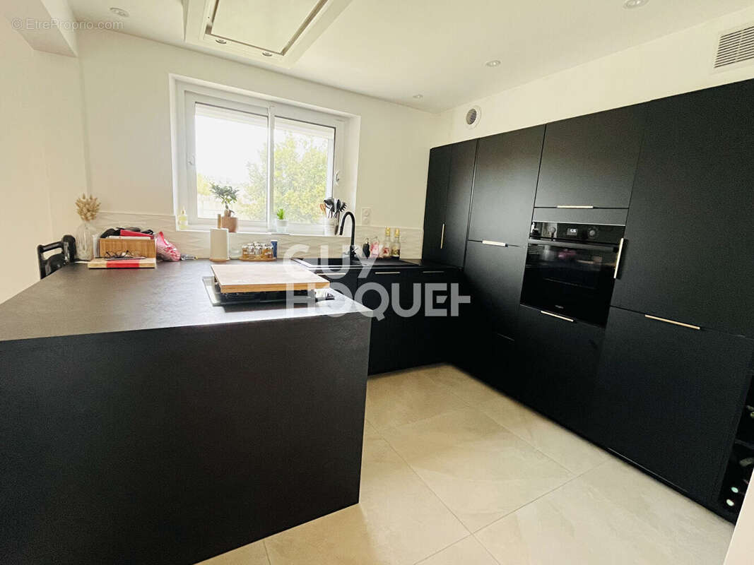 Maison à LE VIVIER-SUR-MER