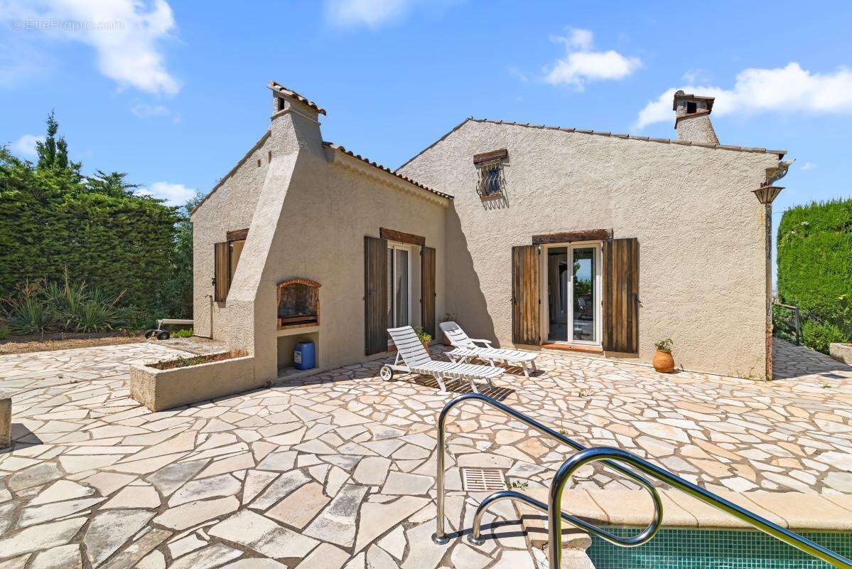 Maison à FREJUS