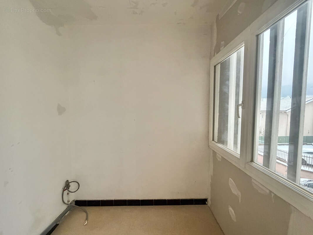 Appartement à FONTAINE