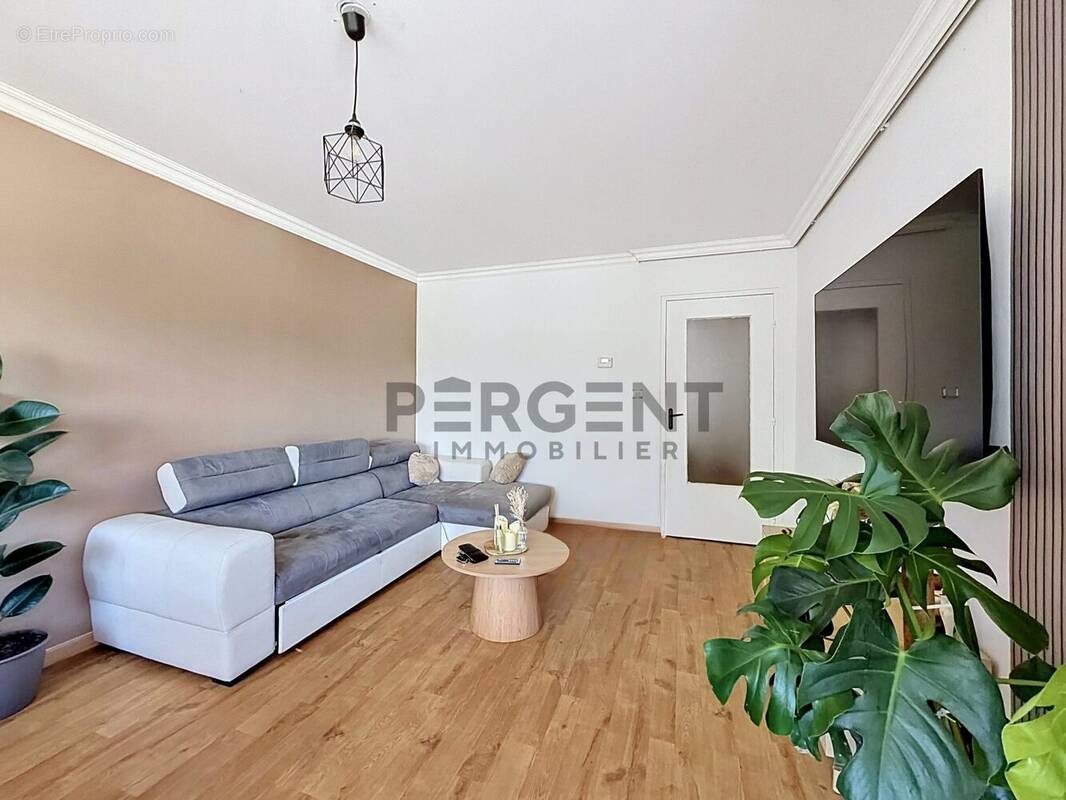 Appartement à NOUZONVILLE