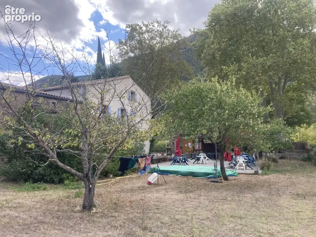 secteur Couiza, maison rénovée avec jardin, 4 chambres, 4 salles d'eau, sejour/salon 80m2, autres pièces et dé - photo 17