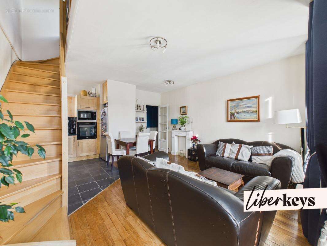 Appartement à SAINT-MAUR-DES-FOSSES