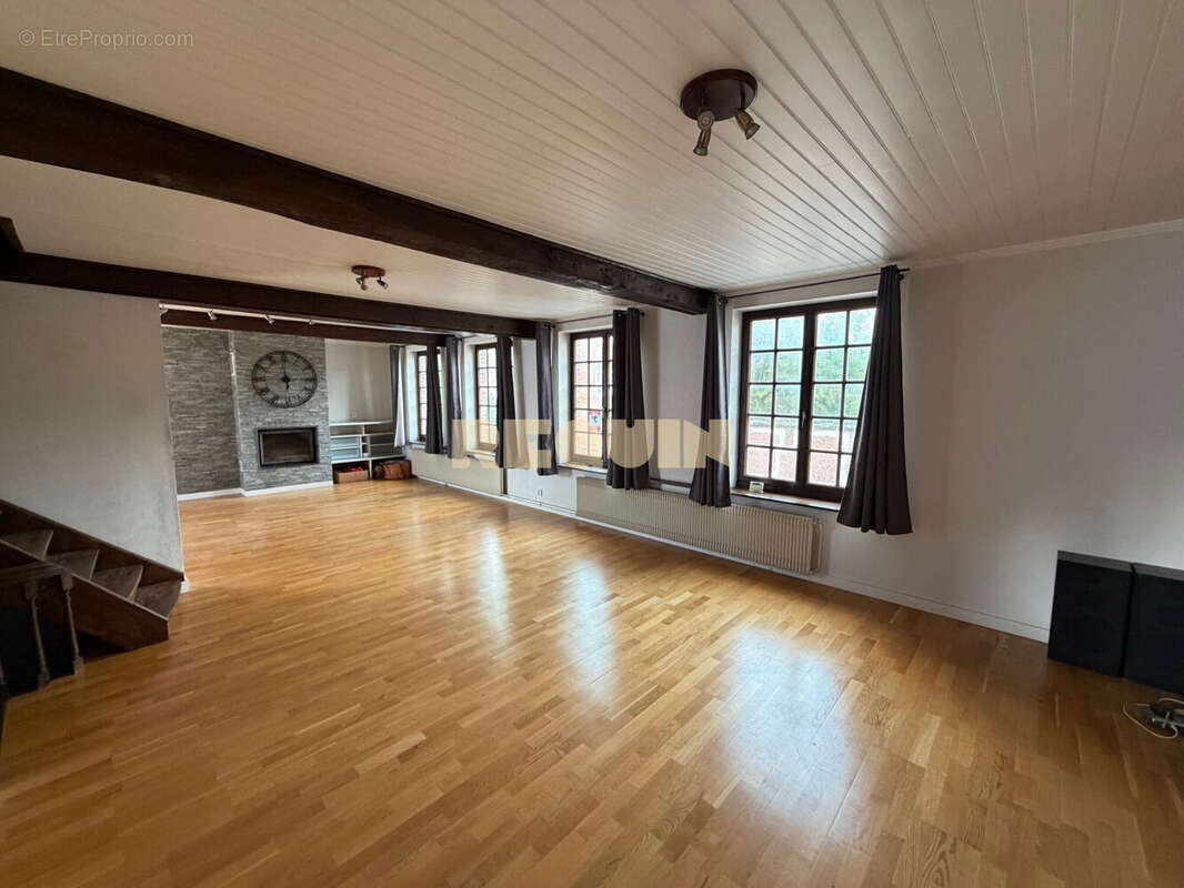 Appartement 602 m² à Lille  - photo 3
