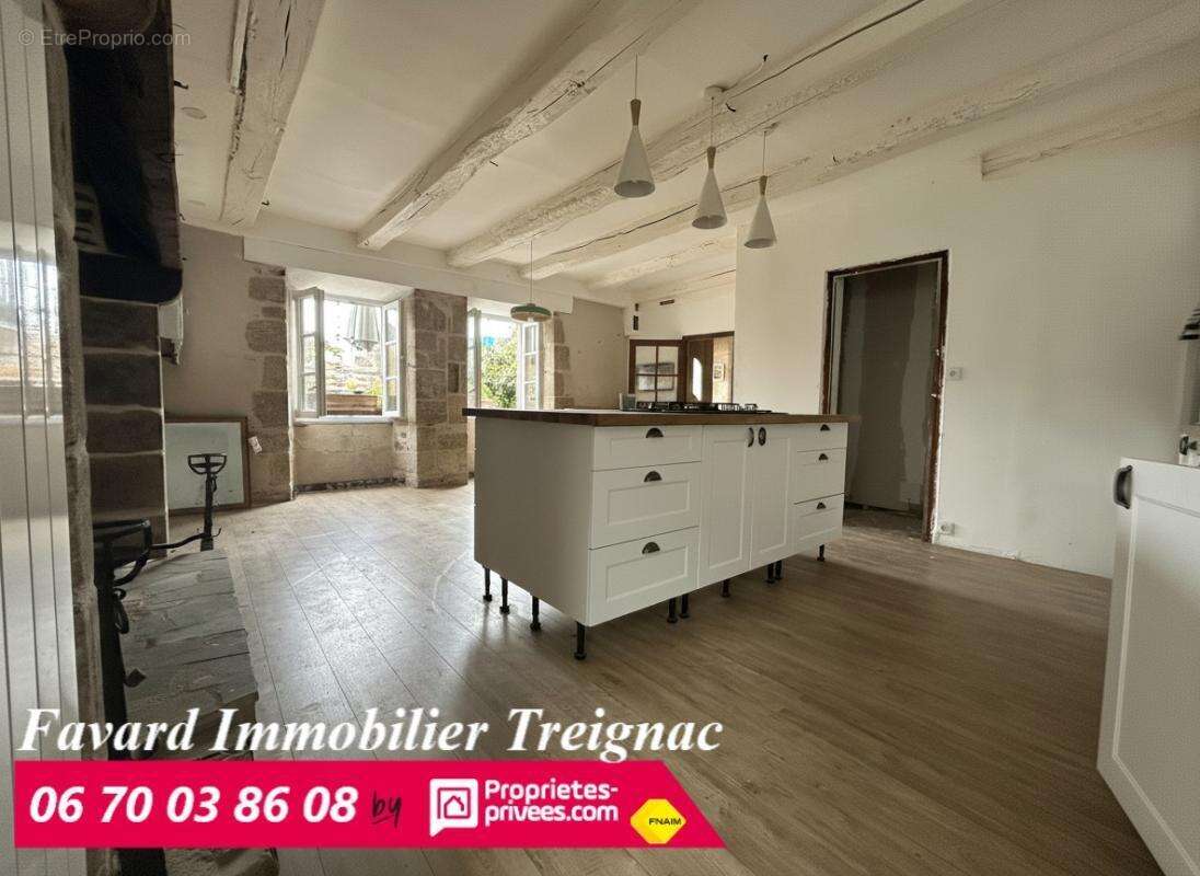 Maison à CHAMBERET