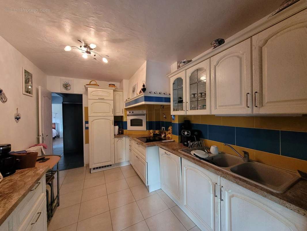 Maison à SAINT-HILAIRE-LE-CHATEL