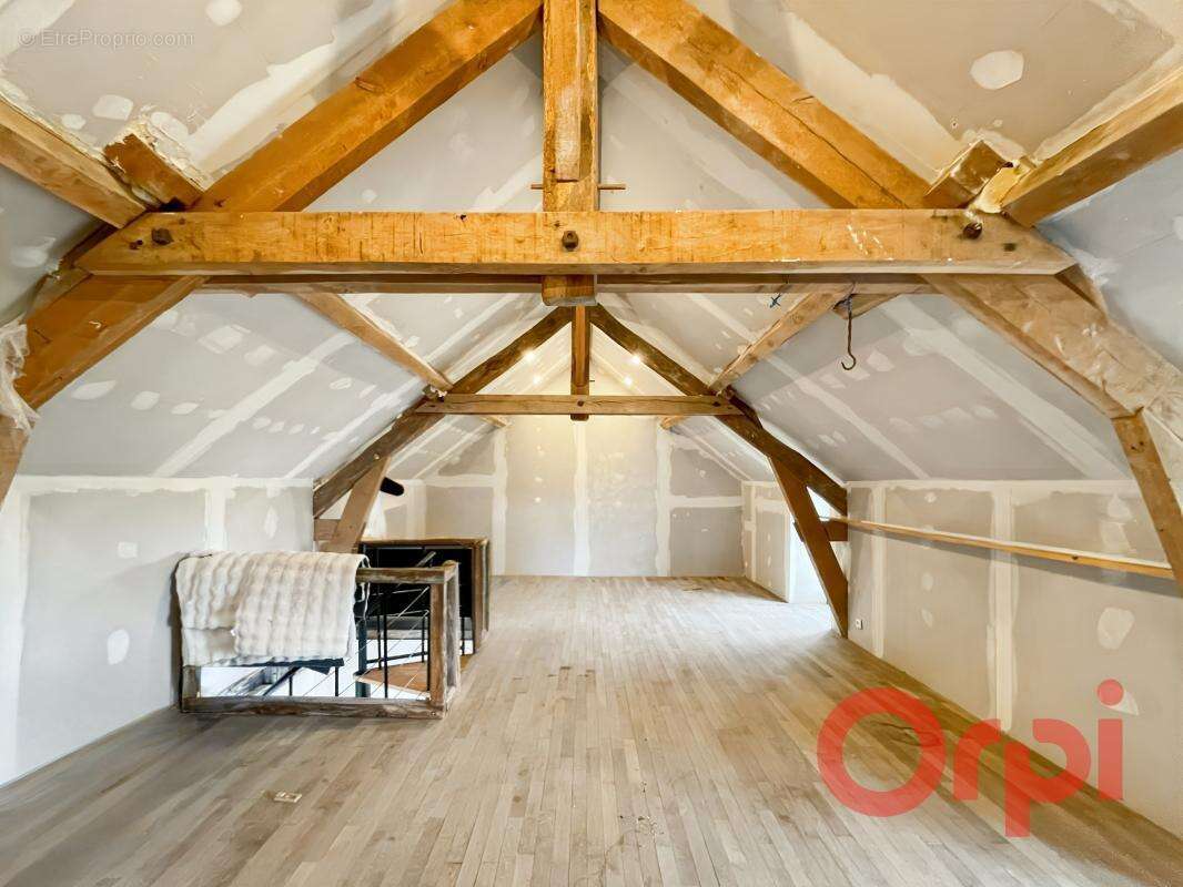 Maison à EPINEUIL-LE-FLEURIEL