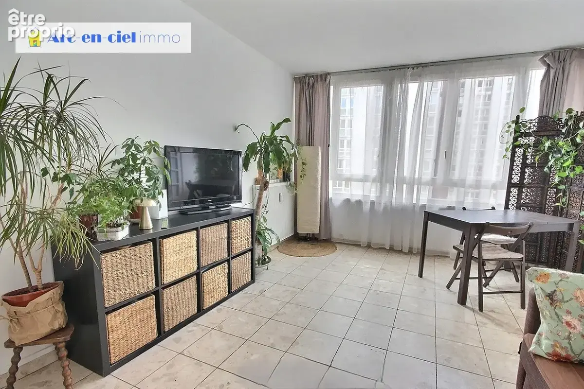4 Pièces - Henri Barbusse - Aubervilliers - photo 2