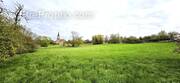 Terrain à LESMENILS