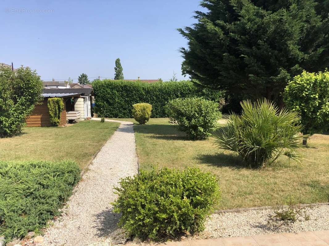 Maison à LA CHAPELLE-SUR-OREUSE