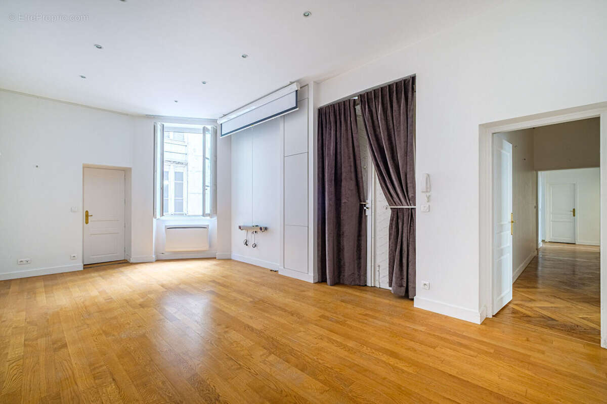 Appartement à LYON-1E