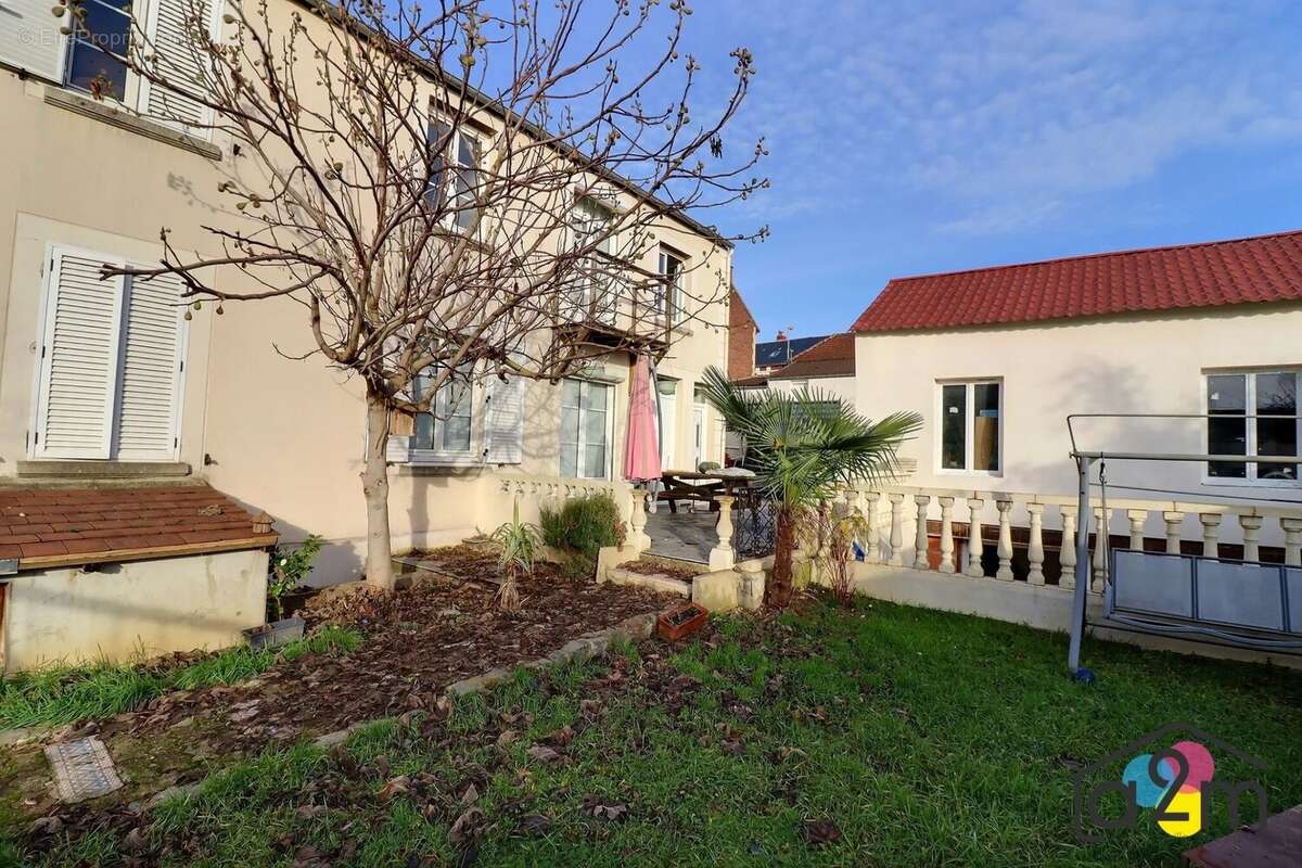 Maison à MONTATAIRE