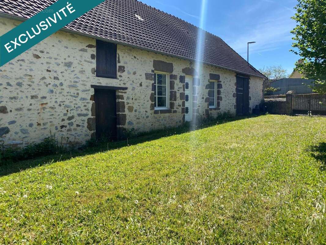 Maison 67 m² à Saint-Aubin-De-Locquenay  - photo 2