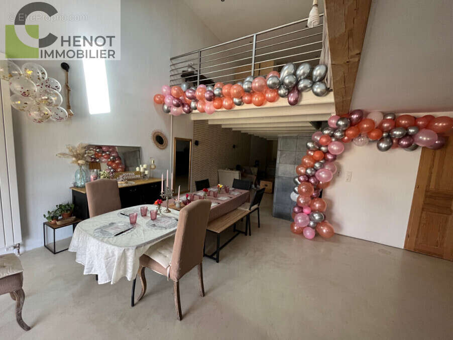 Maison à JUVAINCOURT