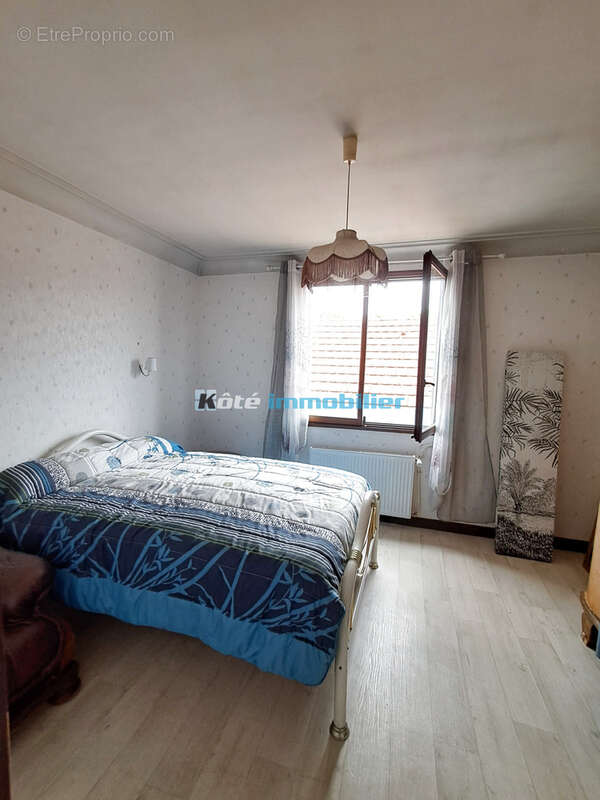 Tarbes maison de ville sur 1 etage avec cour interieure et garage - photo 7