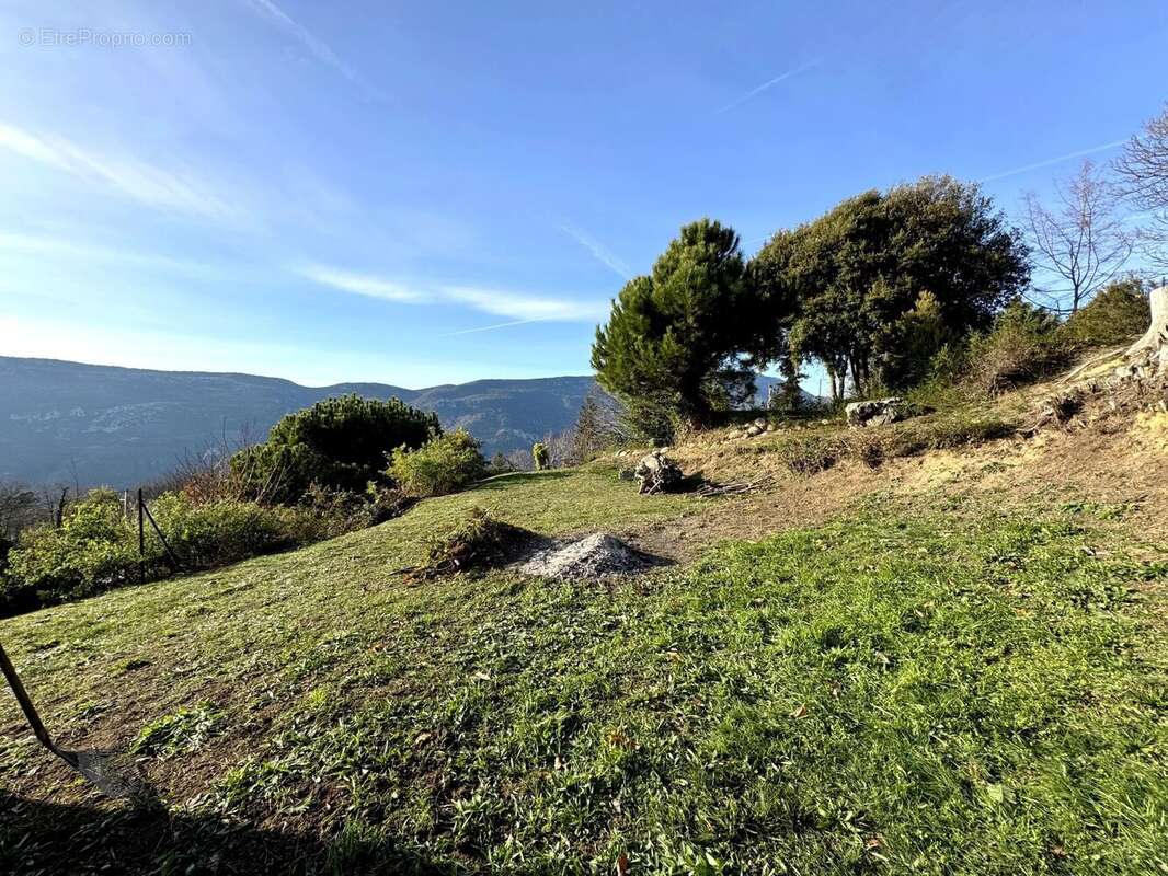 Maison à BERRE-LES-ALPES