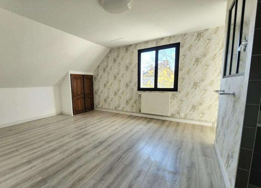 Maison à MONDION
