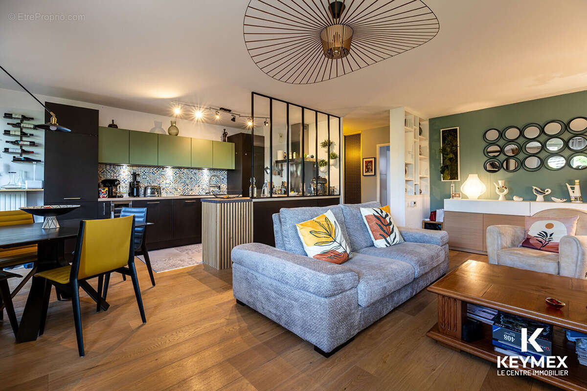 Appartement à LOUVRES