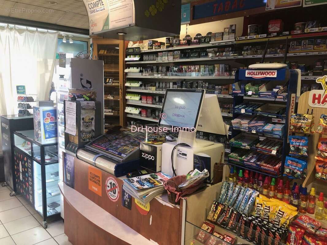 Commerce à MIRECOURT