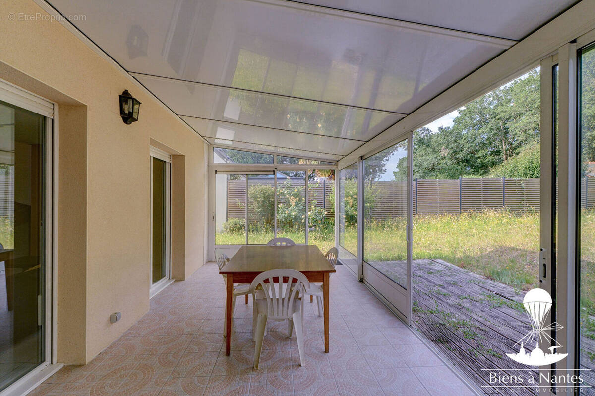 Maison à SAINTE-LUCE-SUR-LOIRE