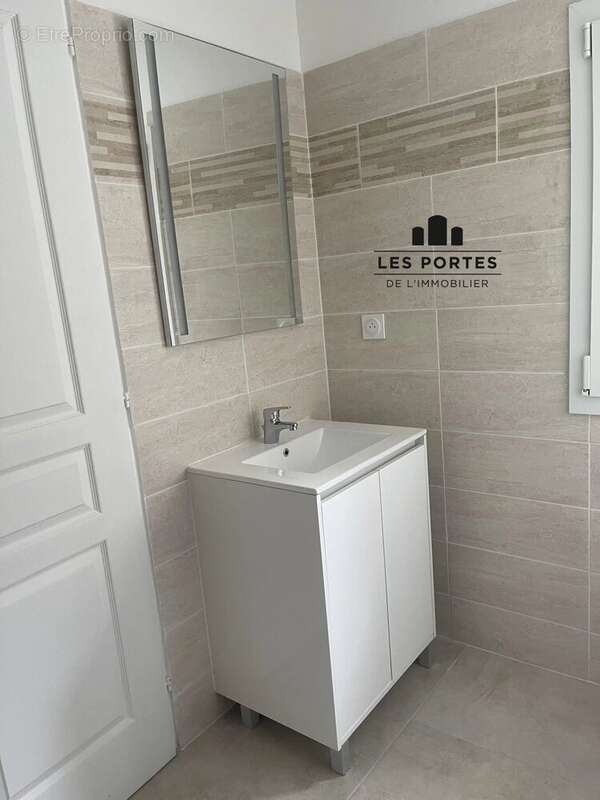 Maison à D&#039;HUISON-LONGUEVILLE