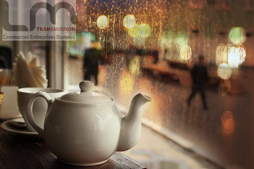 Commerce à PARIS-2E