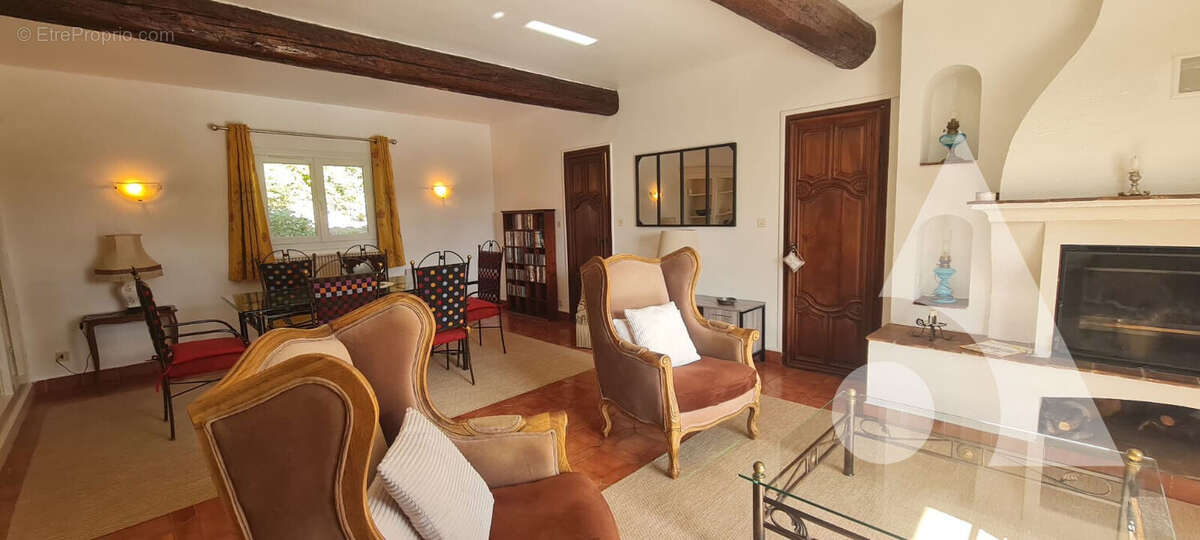 Maison à TOURTOUR