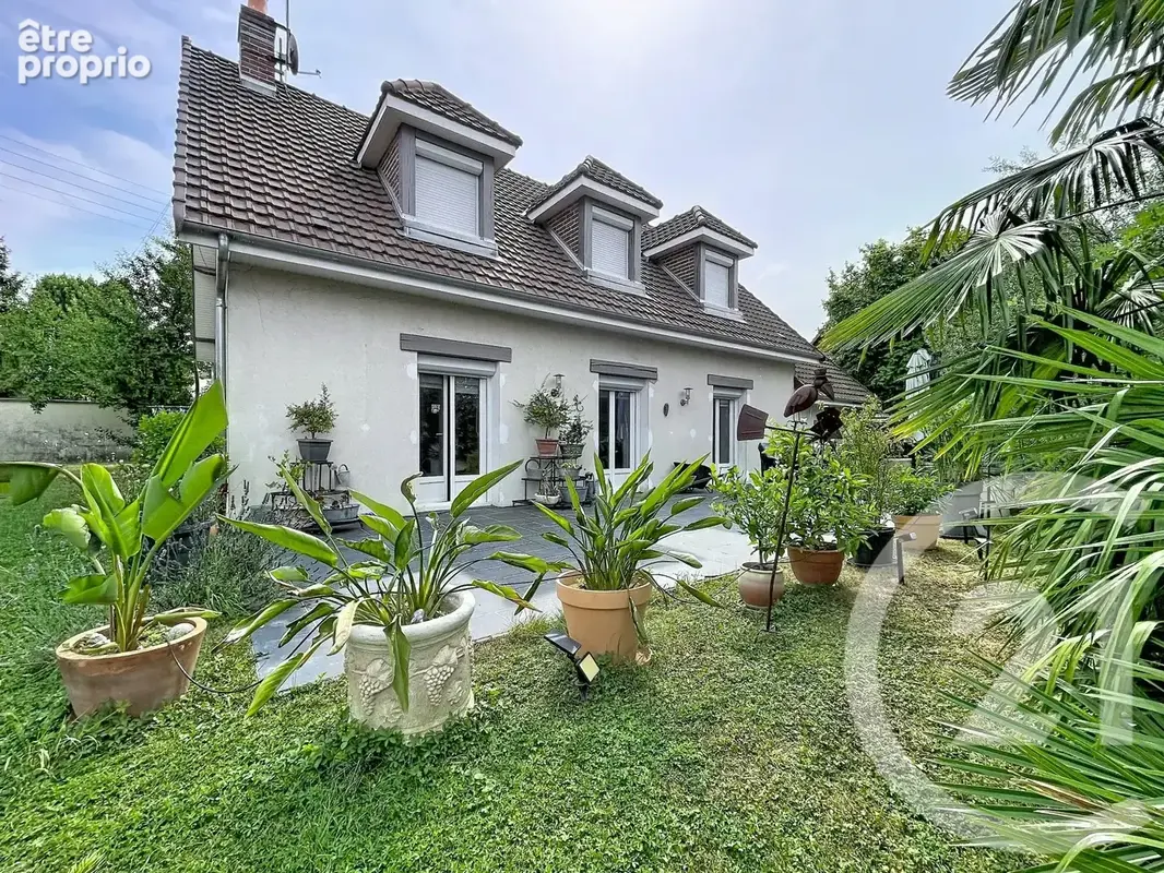Maison 5 pièces 140 m² à vendre à Saint-Andre-Les-Vergers (10120) - photo 2