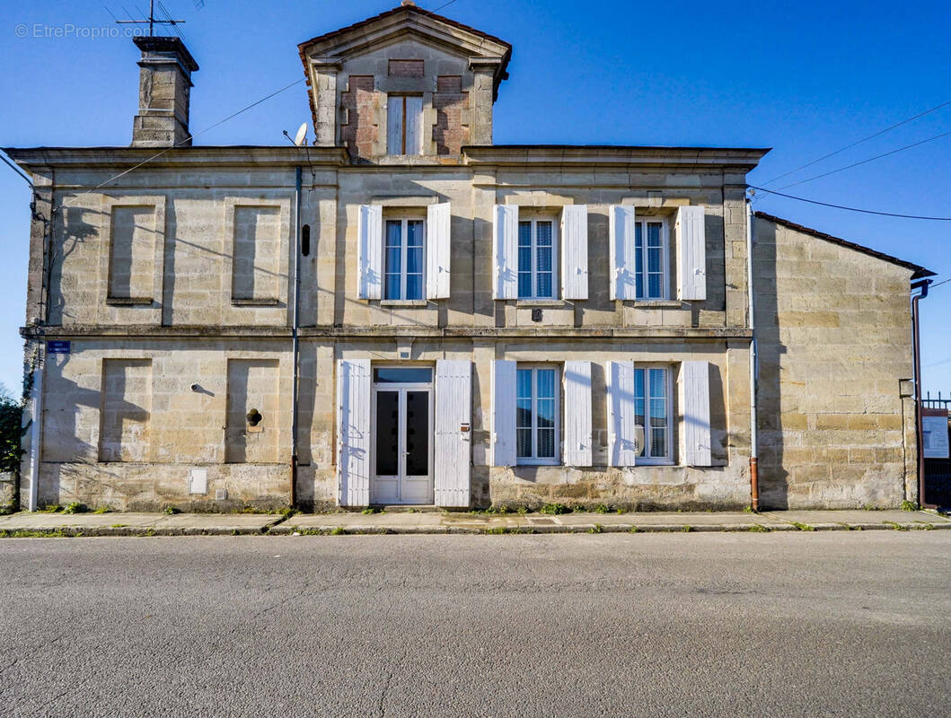 Maison à SALIGNAC