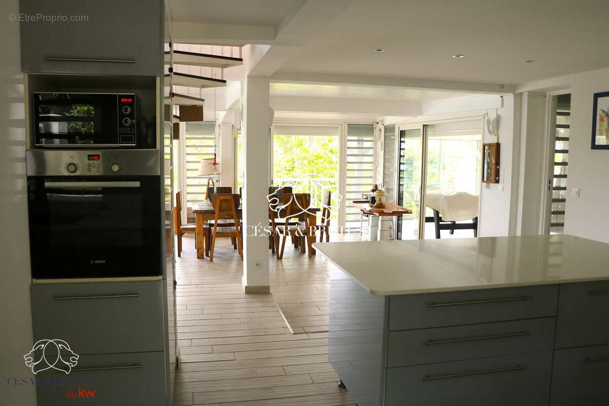 Maison à LES TROIS-ILETS