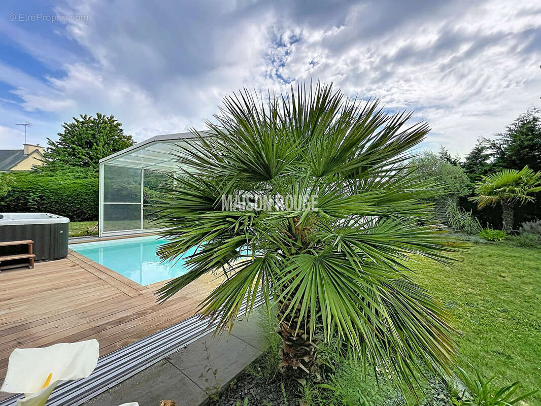 Au calme, dans un écrin de verdure, propriété avec piscine - photo 4