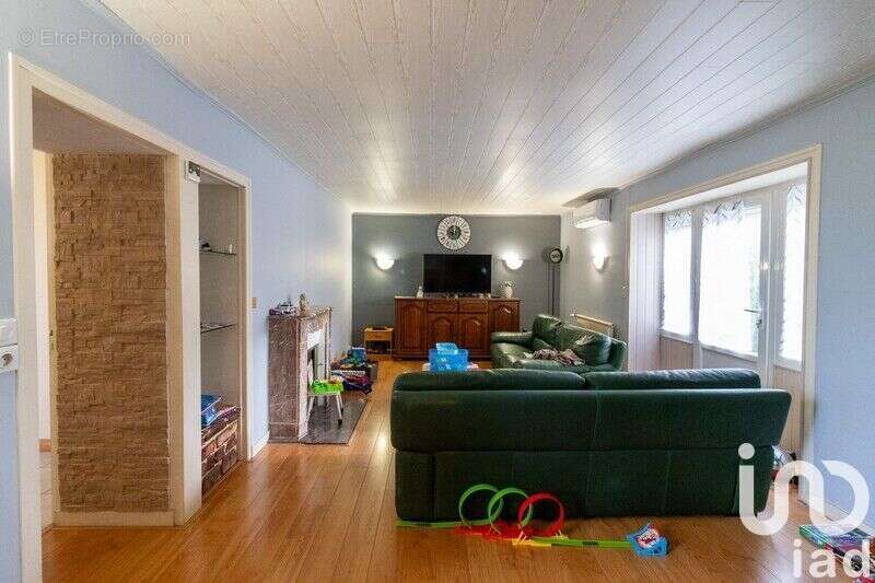 Photo 2 - Maison à NALLIERS