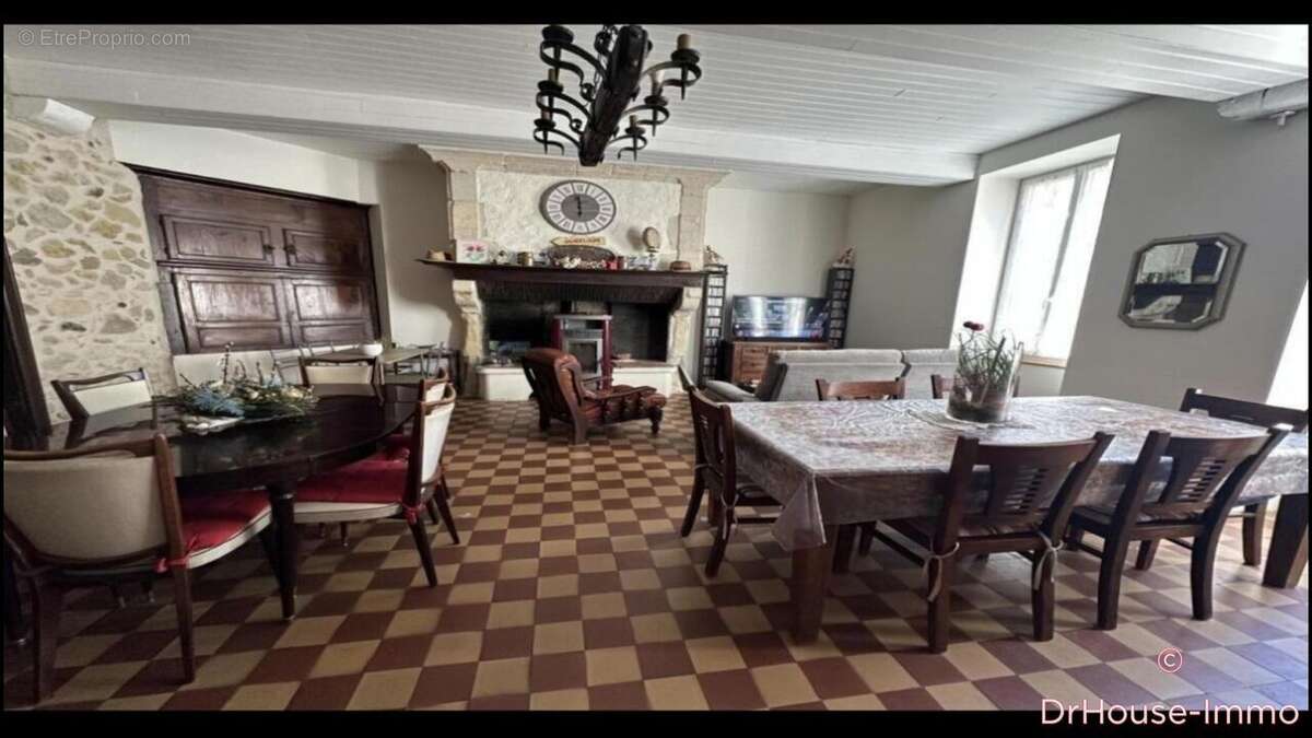 Maison 365 m² à Poyanne  - photo 4