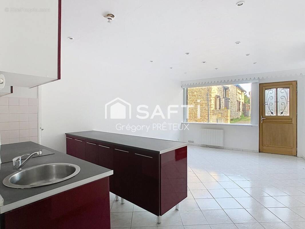 Photo 1 - Commerce à SOISY-SUR-ECOLE