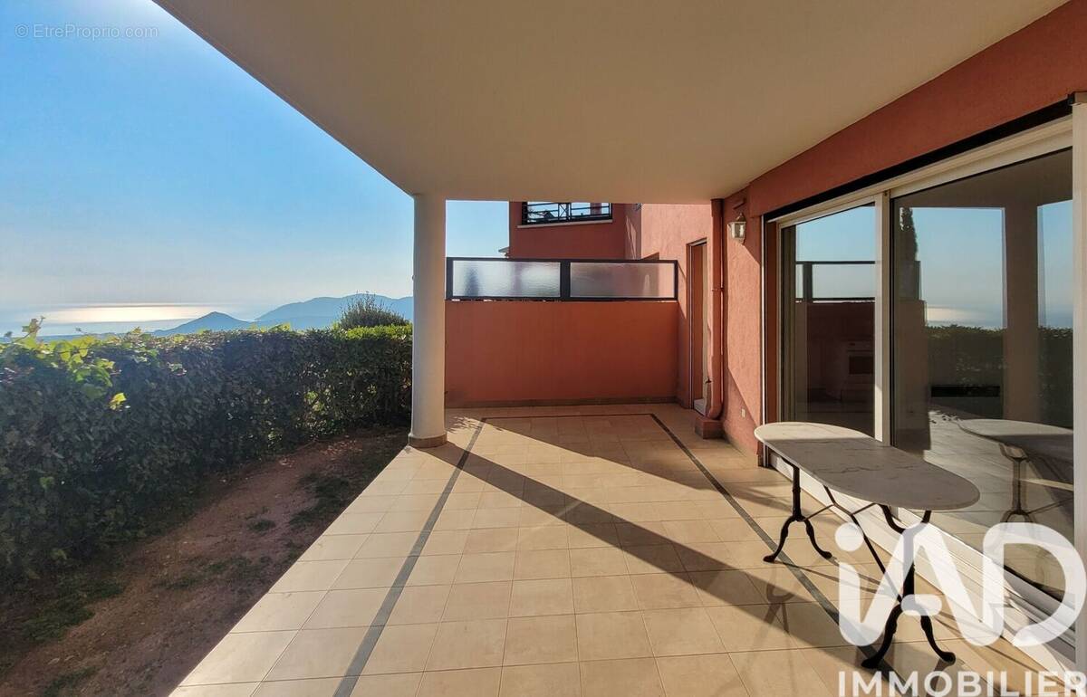 Photo 1 - Appartement à MANDELIEU-LA-NAPOULE