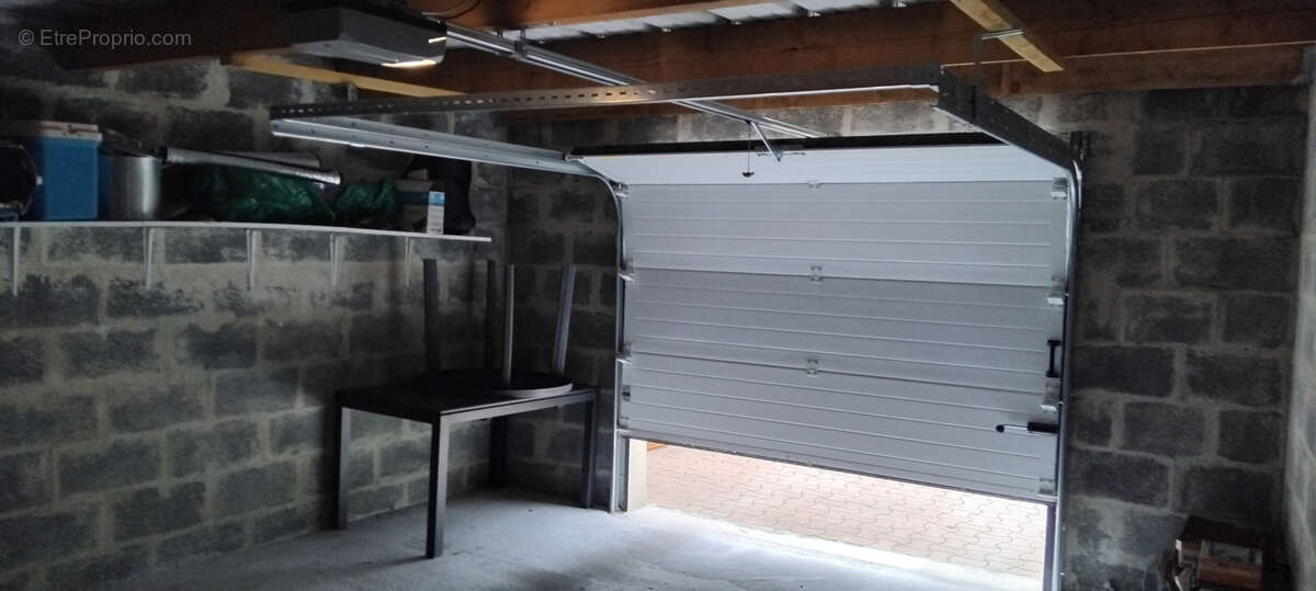 Maison à CORMELLES-LE-ROYAL