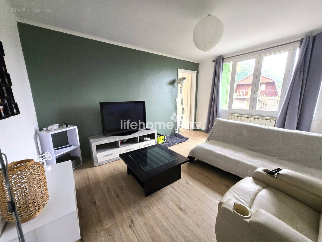 Appartement à SAINTE-FEYRE