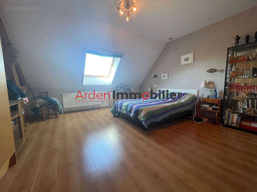 Maison à CHATEAU-PORCIEN