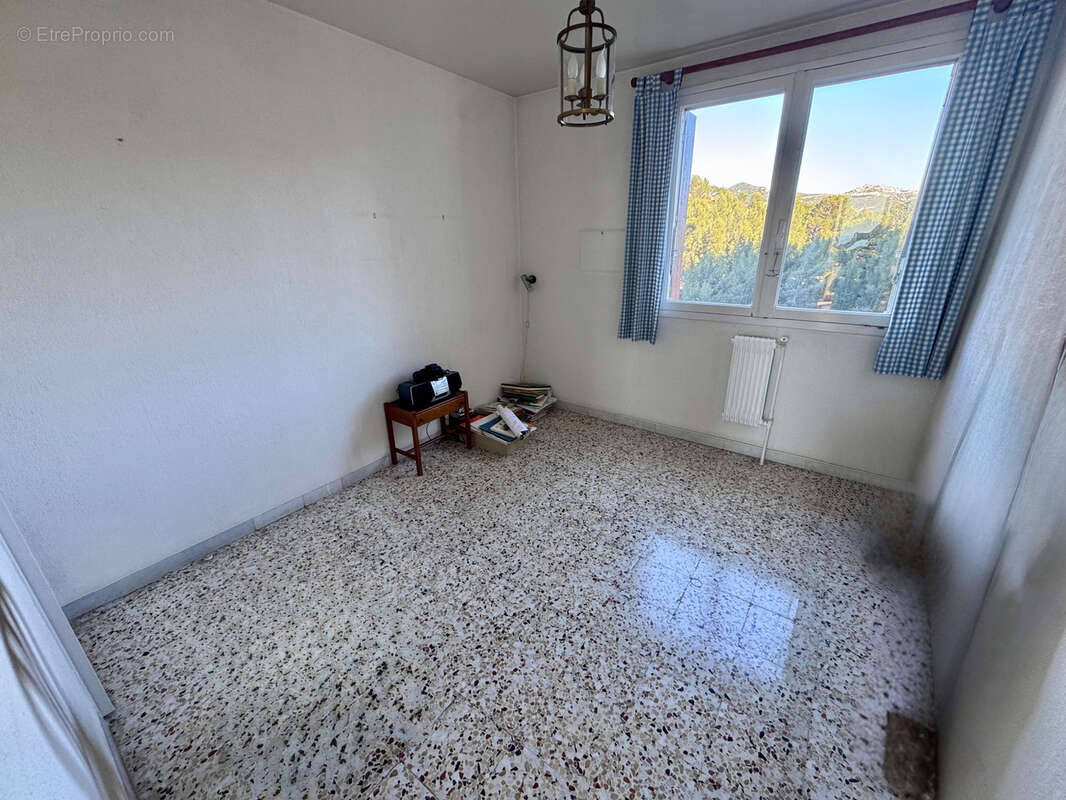 Appartement à MARSEILLE-9E