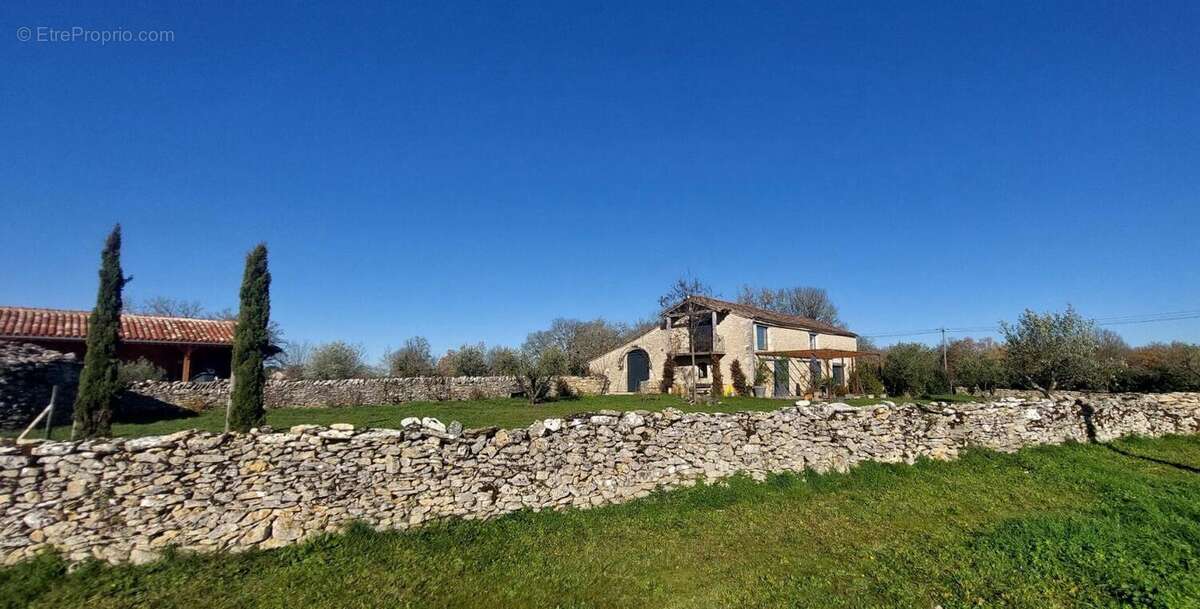 Maison à CREMPS