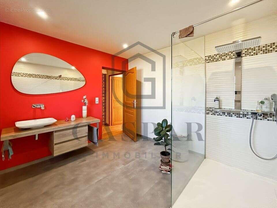 Maison à CONCHES-EN-OUCHE