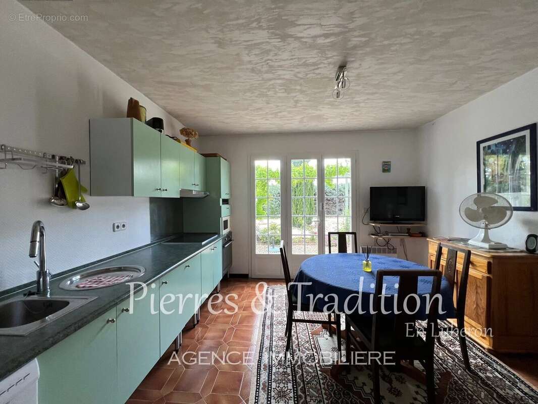 Maison à RUSTREL