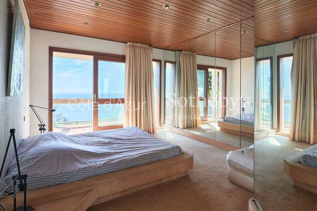 Maison à ROQUEBRUNE-CAP-MARTIN