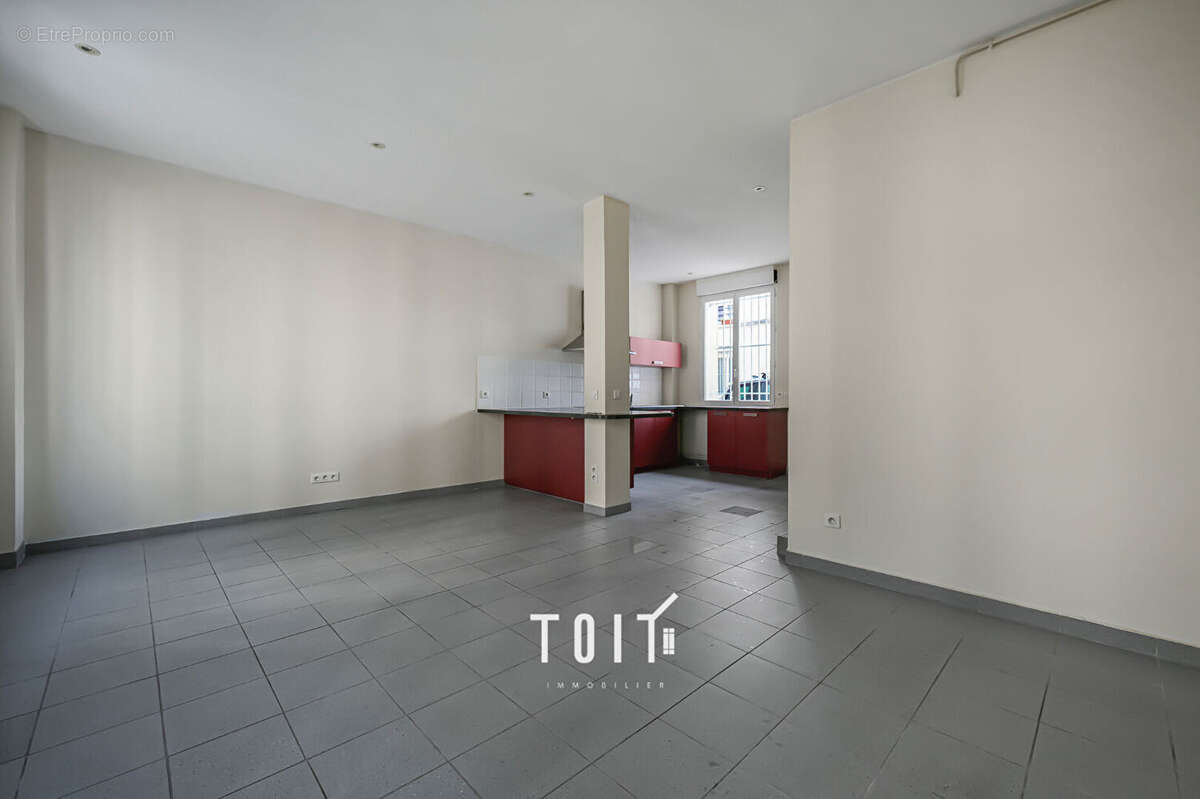Appartement à PARIS-14E