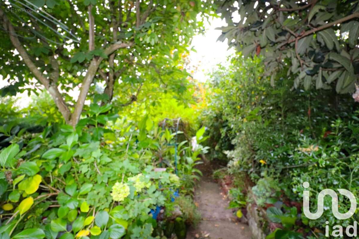 Photo 3 - Maison à SAULX-LES-CHARTREUX