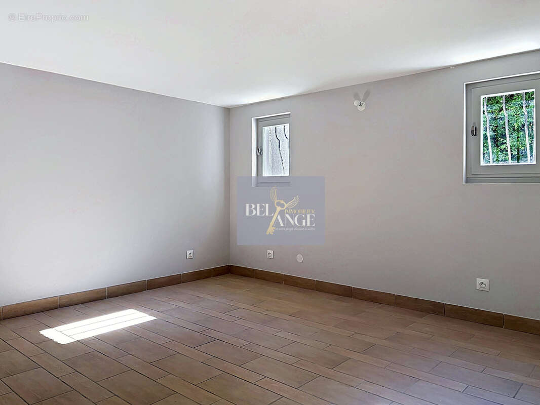 Maison à SAINT-ALBAN-AURIOLLES