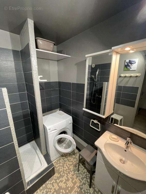 Appartement à GREOUX-LES-BAINS