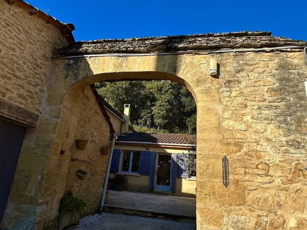 Corps de ferme périgourdin proche de Sarlat - photo 2